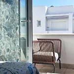 Дом отдыха Luz De Conil Is A Modern Next To Playa Fontanilla Кониль-де-ла-Фронтера