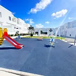 Дом отдыха Luz De Conil Is A Modern Next To Playa Fontanilla *