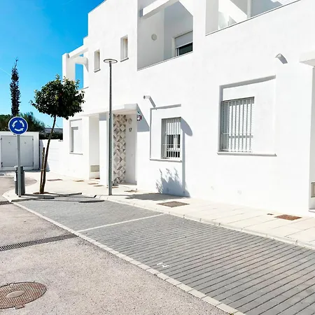 Luz De Conil Is A Modern Next To Playa Fontanilla