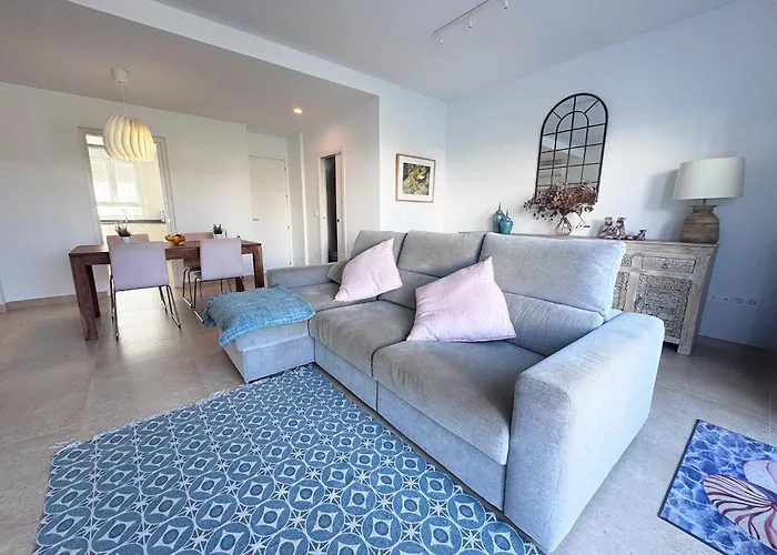 Luz De Conil Is A Modern Next To Playa Fontanilla Holiday home