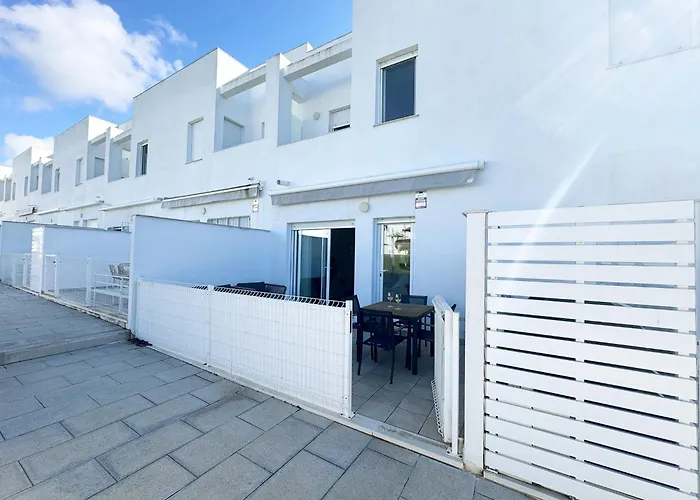 Holiday home Luz De Conil Is A Modern Next To Playa Fontanilla Conil De La Frontera