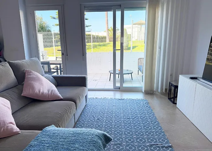 Luz De Conil Is A Modern Next To Playa Fontanilla * Conil De La Frontera