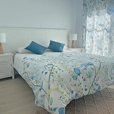 בית נופש Luz De Conil Is A Modern Next To Playa Fontanilla קוניל דה לה פרונטרה